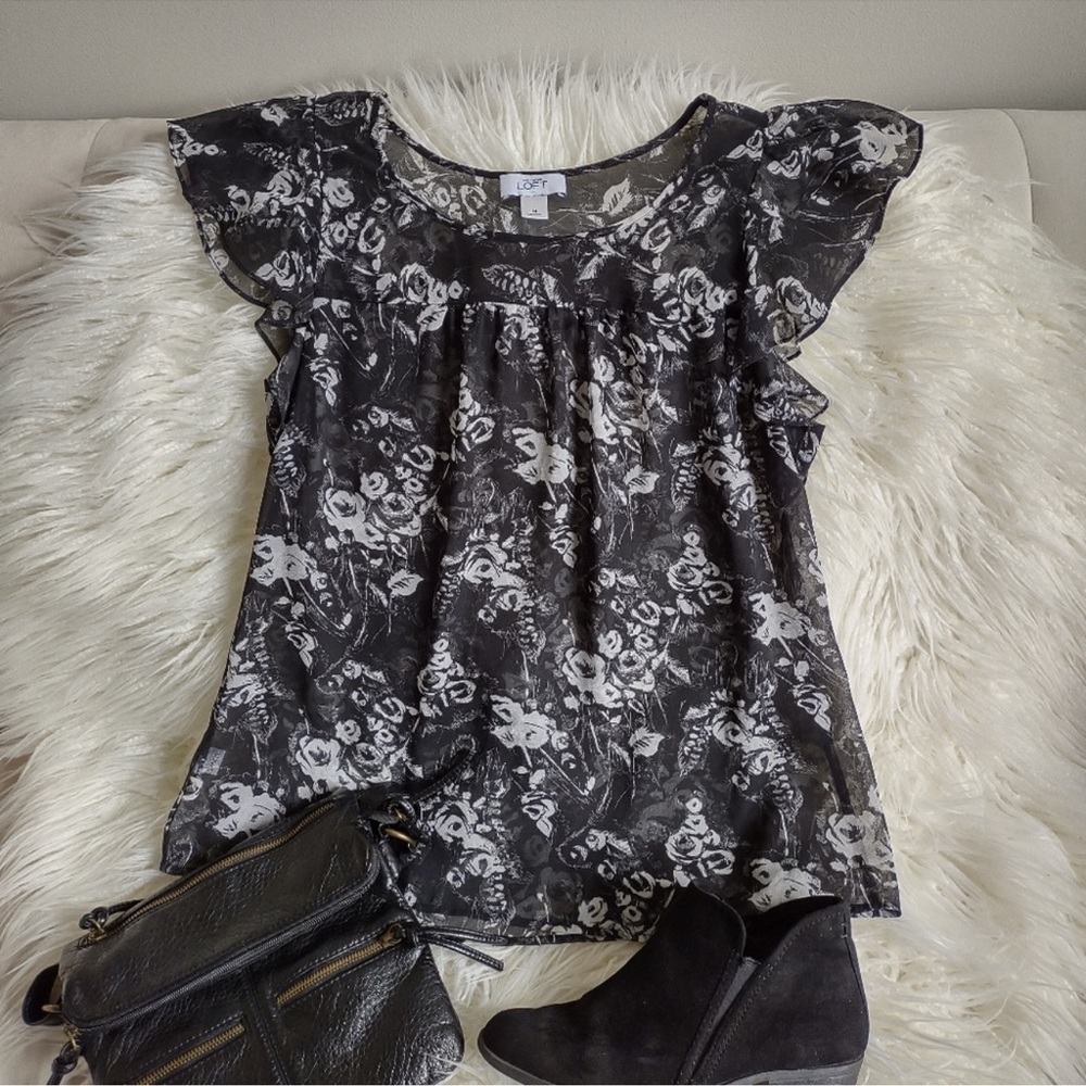 LOFT Top blouse gorgeous Sheer Black gray Rose Floral Butterfly Sleeves size M